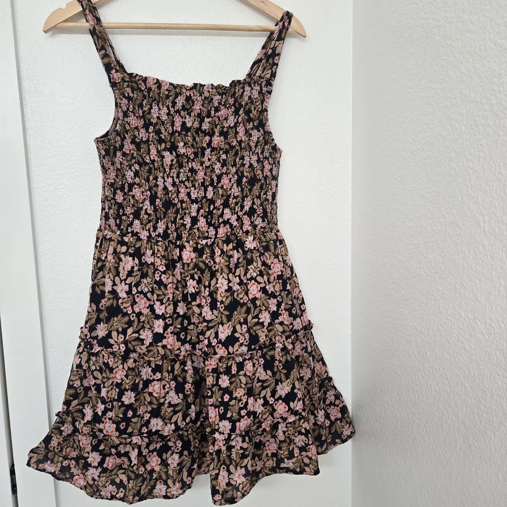 THML Navy Mini Dress with Pink Floral Pattern and Square Neckline Size M - Picture 6 of 14